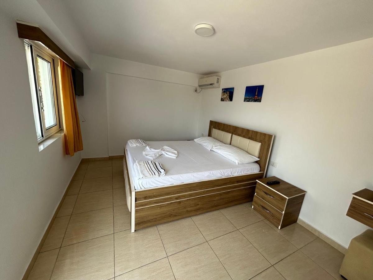 Eri Rooms Sarandë Eksteriør billede