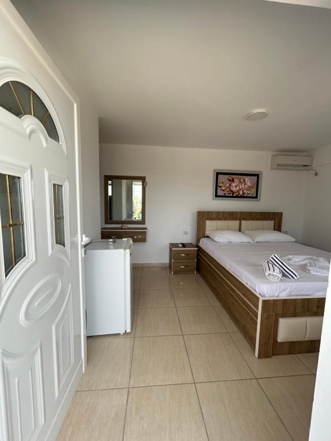 Eri Rooms Sarandë Eksteriør billede
