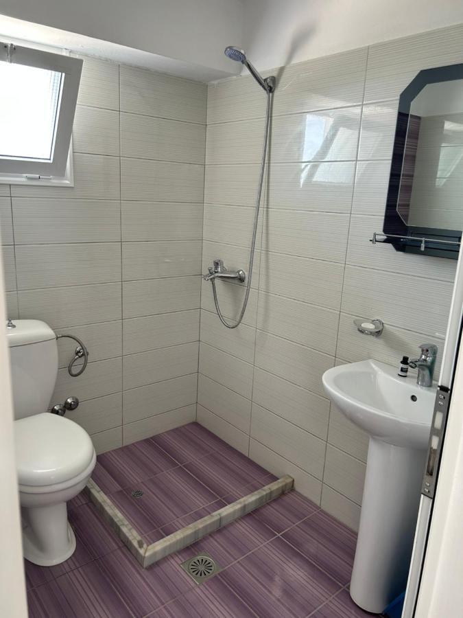 Eri Rooms Sarandë Eksteriør billede