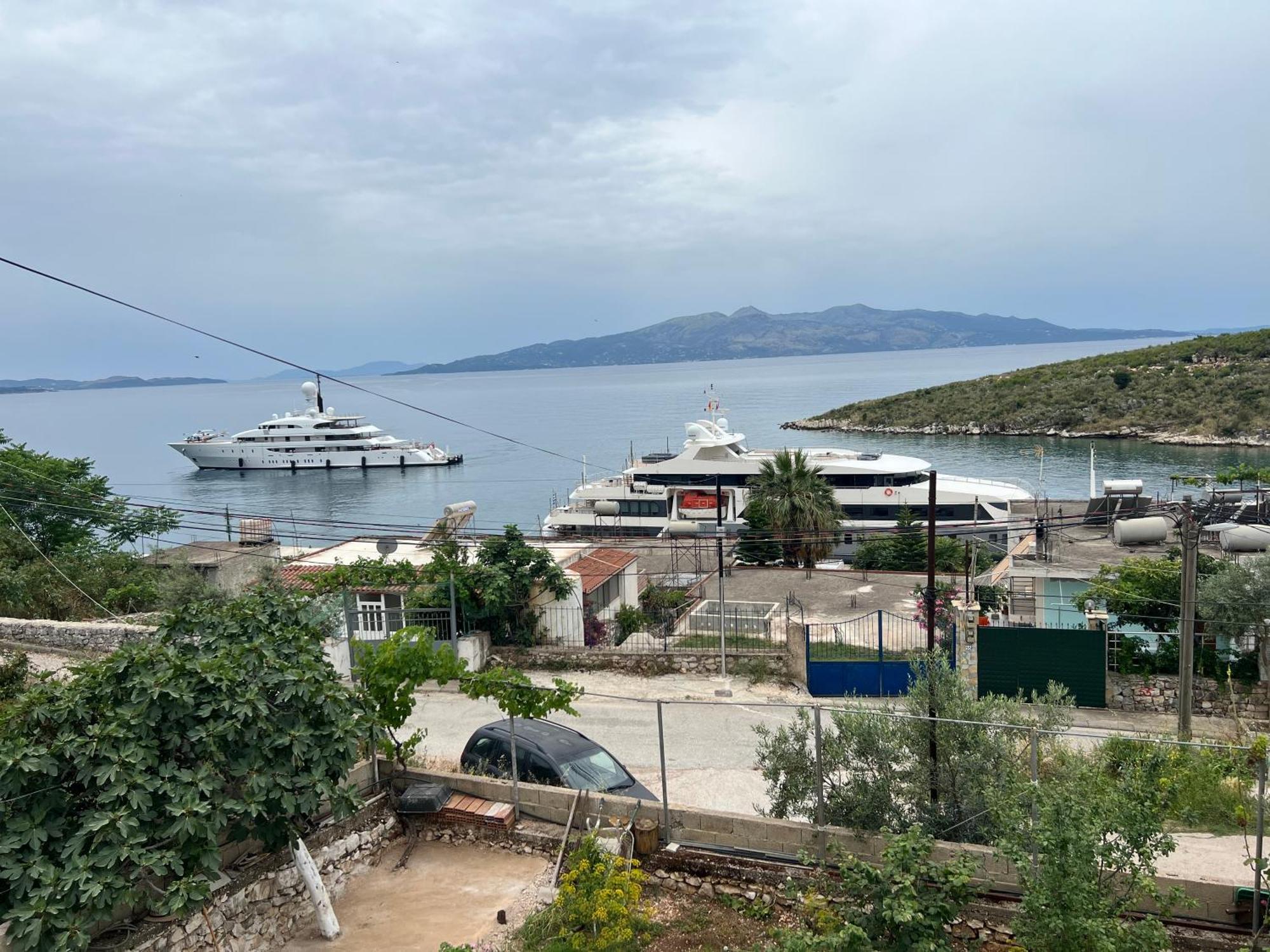 Eri Rooms Sarandë Eksteriør billede